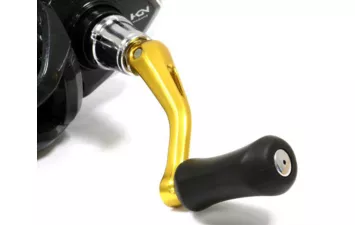 Катушка безынерционная Shimano Sahara 17 2500