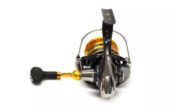 Катушка безынерционная Daiwa 19 Revros LT 4000-C