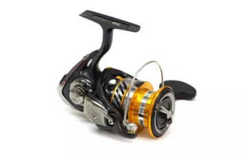 Катушка безынерционная Daiwa 19 Revros LT 4000-C