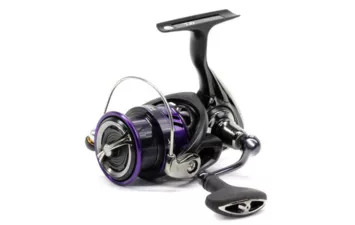Катушка безынерционная Daiwa 18 Prorex X LT 2500