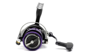 Катушка безынерционная Daiwa 18 Prorex X LT 2500
