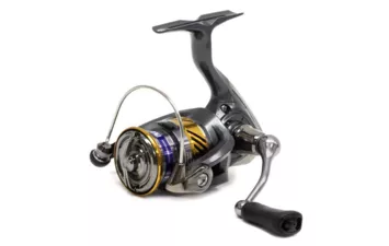 Катушка безынерционная Daiwa 20 Laguna LT 4000-С