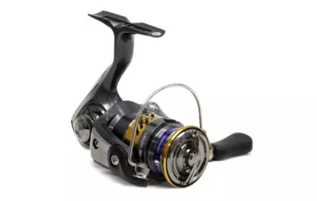 Катушка безынерционная Daiwa 20 Laguna LT 4000-С
