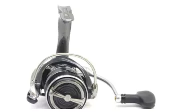 Катушка безынерционная Daiwa 20 Exceler LT 2500