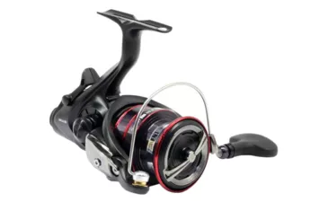 Катушка безынерционная Daiwa 20 Ninja BR LT 4000-C