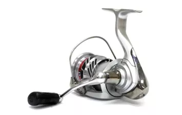 Катушка безынерционная Daiwa Crossfire 20 LT 2000