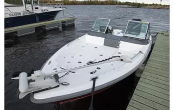 Катер NorthSilver Husky 630 SF