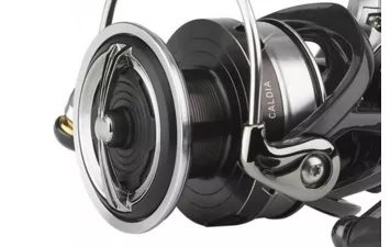 Катушка безынерционная Daiwa 18 Caldia LT 5000D-C-XH