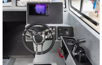 Катер VOYAGER 700 Cabin