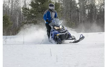 Снегоход Polaris 550 Voyageur 155 ES