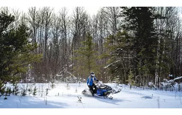 Снегоход Polaris 550 Voyageur 155 ES