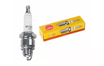 Свеча зажигания NGK BP8HS  2630