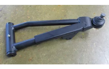 Рычаг передней подвески верхний левый в сборе A800GK-2904031 / JU104266