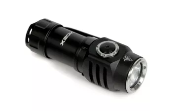 Фонарь VIDEX карманный VLF-A055 SST20, 10W. 3.7V 0.8Ah, 220B, дальность 115м