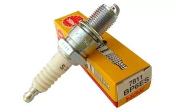 Свеча зажигания NGK BP6ES  7811 (Буран 2т 0147033)