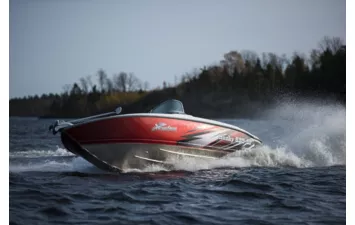 Катер NorthSilver Husky 630 SF