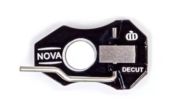 Полочка для классического лука магнитная Decut Nova Black