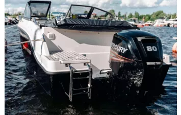 Катер Phoenix 510 BR