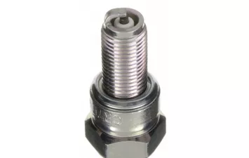 Свеча зажигания NGK CR7E 4578 (LU055624 0106119 5051D021 0120597)