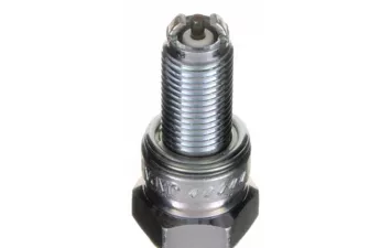 Свеча зажигания NGK CR8EKB 4374 415129429 (1200 4-TEC)