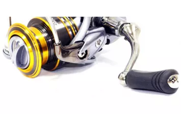 Катушка безынерционная Daiwa Lexa 2000 SH .