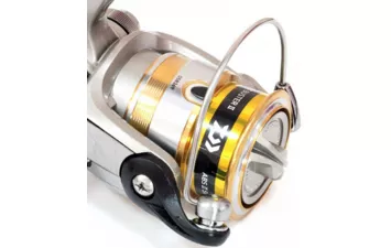 Катушка безынерционная Daiwa Crest-12 2506