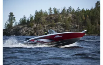 Катер NorthSilver Husky 630 SF
