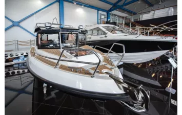 Катер NorthSilver Eagle Star Cabin 655