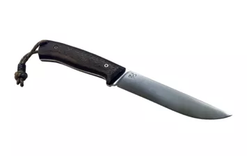 Нож АиР Бекас ЦМ, карбон, 95х18 (гравировка, клиновая срезка, паракорд, бусина, черный)