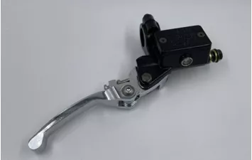 Главный тормозной цилиндр (передний) в сборе с рычагом TTR125 (складной) / 005304