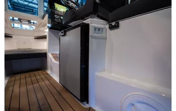 Катер NorthSilver Eagle Star Cabin 655