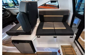 Катер NorthSilver Eagle Star Cabin 655