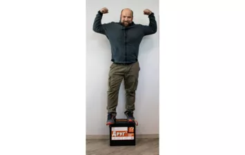 Ящик Camping World Друг-2 25л черный 39,5х43х29