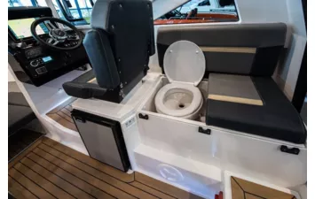 Катер NorthSilver Eagle Star Cabin 655