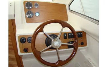 Катер NorthSilver Eagle Star Cabin 690