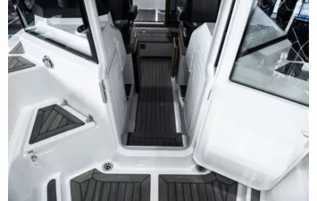 Катер NorthSilver Eagle Cabin 655