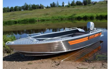 Катер Wellboat 42 NexT румпельная