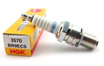 Свеча зажигания NGK BR9ECS 3570 (415128524)