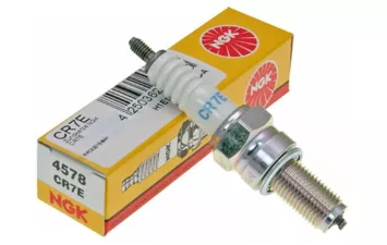 Свеча зажигания NGK CR7E 4578 (LU055624 0106119 5051D021 0120597)