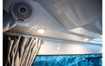 Катер NorthSilver Eagle Cabin 655