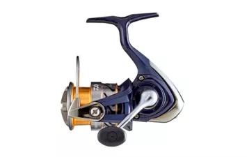 Катушка безынерционная Daiwa 20 Crest LT 2500
