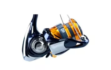 Катушка безынерционная Daiwa 23 Revros LT 2500