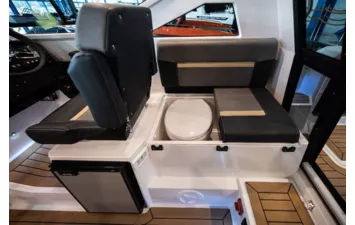 Катер NorthSilver Eagle Star Cabin 655