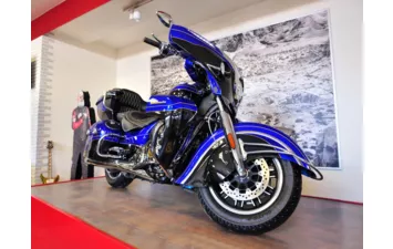 Мотоцикл Indian Roadmaster Elite Cobalt Candy over Black Crystal w/23k Gold ( )