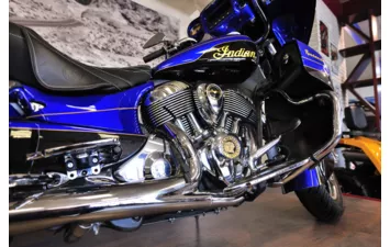 Мотоцикл Indian Roadmaster Elite Cobalt Candy over Black Crystal w/23k Gold ( )