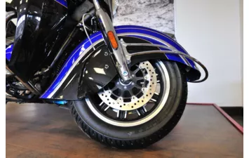 Мотоцикл Indian Roadmaster Elite Cobalt Candy over Black Crystal w/23k Gold ( )