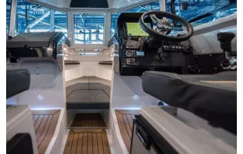 Катер NorthSilver Eagle Star Cabin 655