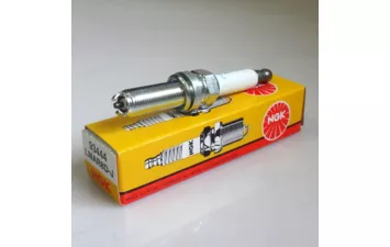 Свеча зажигания NGK BRP Can-Am LMAR8D-J 93444 (715900352 715900244 420297621)