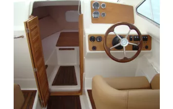 Катер NorthSilver Eagle Star Cabin 690