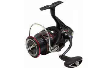 Катушка безынерционная Daiwa 17 Fuego LT 3000D-C